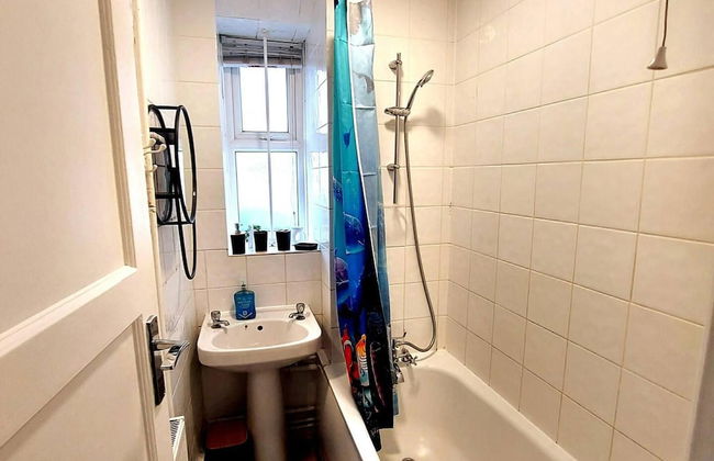 Charming Three Bedroom 5 Double Bed Apt in London - Foto 12