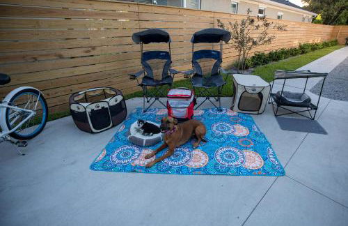 Pet Friendly Modern Zen Studio Retreat W/ Hot Tub! Home by RedAwning - Foto 6