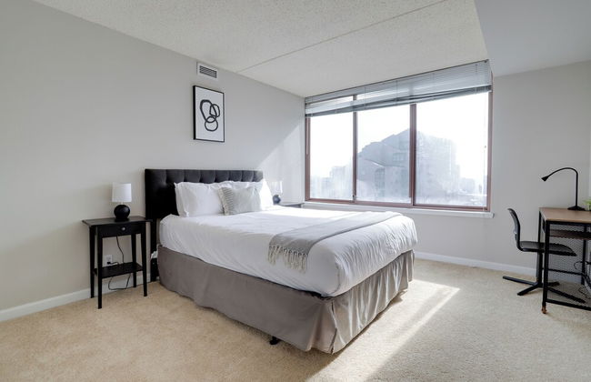 Modern 2BR Stay Near DC Arlington VA - Photo 8