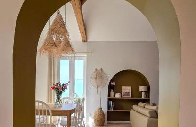 Feet in the water, 100 m from the city center - Photo 28