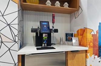 CASA Arlington Suite with Top-Tier Amenities & Parking - Foto 48