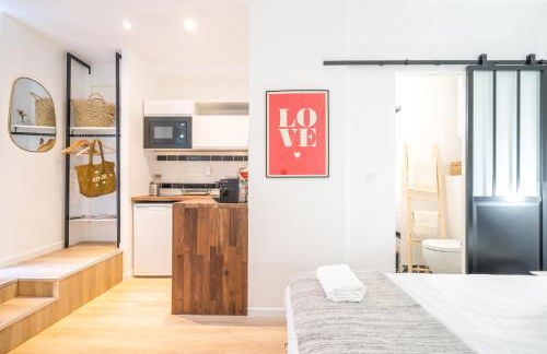 Eiffel Tower studio with terrace and AC - Foto 11