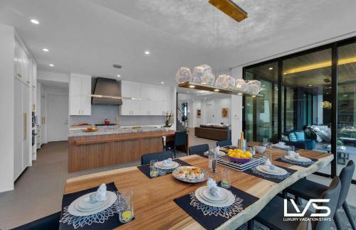 Carlotta- New Construction Luxury Waterfront Villa - Foto 46