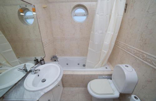 BmyGuest - Casa da Hera Villa Meco - Foto 26