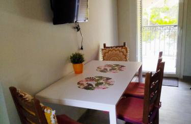 By the sea - Foto 45