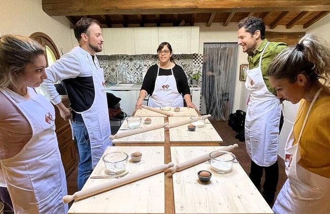 Experiencia Clase de cocina en San Gimignano con almuerzo. - Foto 4