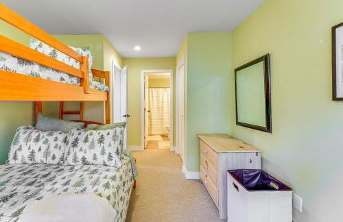 Walk to Ski Lift Spacious Condo in West Dover! - Photo 17