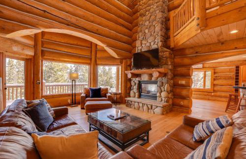 Fraser Chalet with Hot Tub and Mountain Views - Foto 3