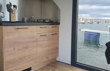 Mobiles Hausboot El'milia mit eigener Ankerboje auf dem See - Foto 16