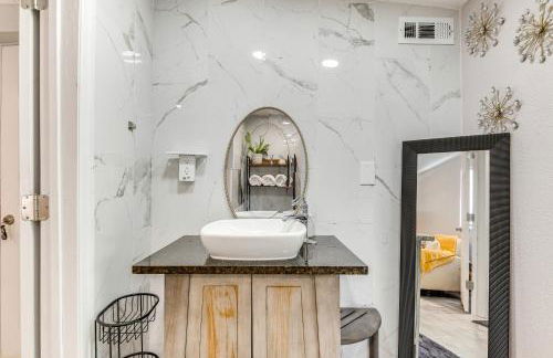 Apt 1 Mi to Riverfront in Titusville with Patio - Foto 17