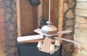 LOG HOME CANINE RETREAT with DOG ART COLLECTION - Foto 10