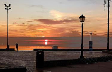 Modern Art Apartment 50m to the Beach - Foto 38