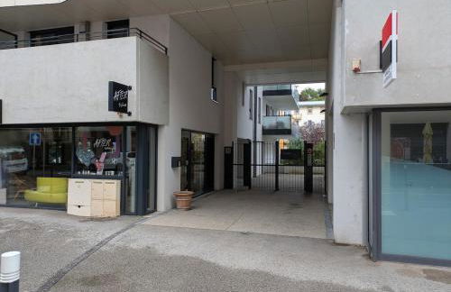 Beautiful flat around Geneva & its airport Palexpo - Photo 32