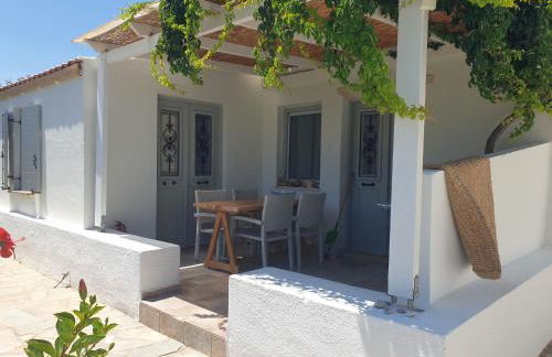 Aeolus pool apts - Photo 33