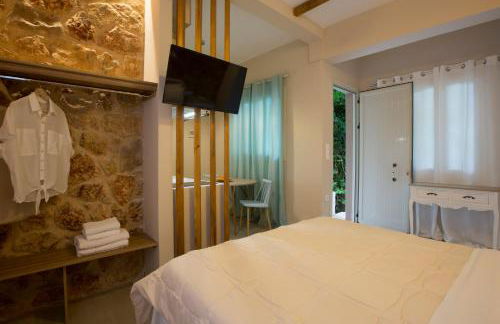 HOTEL KASTRI GARDEN APARTMENT - Photo 12