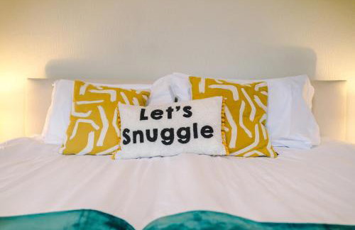 3BR Home Sleeps 6 Perfect for Short and Long Term Stays - Foto 20