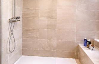 New Royal Mile Residence Spacious Quiet Comfortable Flat with Balcony & Great Views Top Floor No Lift - Foto 9