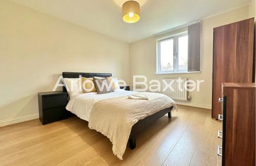 Modern 4-Bedroom House, Families and Contractors - Foto 4