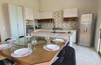 Villa Privada de Luxo com Piscina Refugio para Familias em Maringa - Foto 8