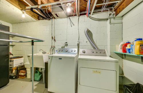 Rustic Chic Retreat 4 Mi to Kennywood! - Foto 26