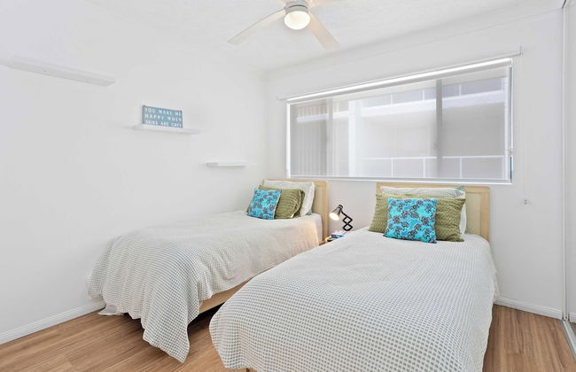 Chic Coastal Charm on Palm Beach - Photo 2