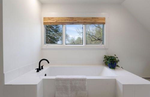 Gorgeous! Modern 3 Bed Home by Lake Mtka & Wayzata - Foto 15