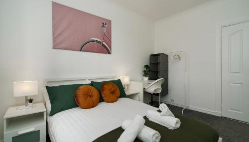Free Parking - 2 Bedroom Flat-by Holiday Homes - Foto 5