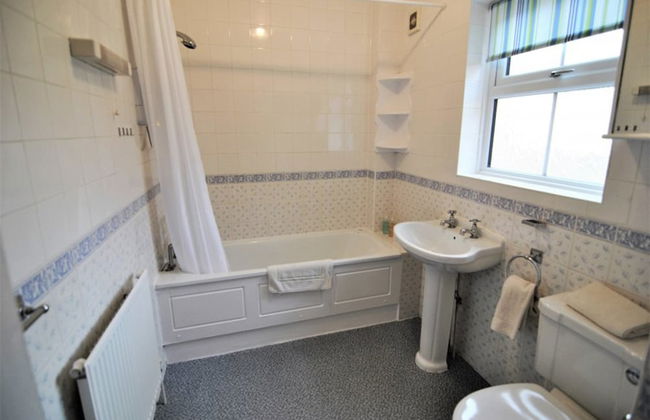 Garfield House 8 - Photo 14