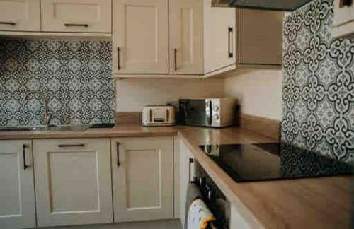 1 Courtyard cottage with hot tub and walled garden - Foto 10