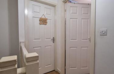 Desborough home for short term rent - Photo 1