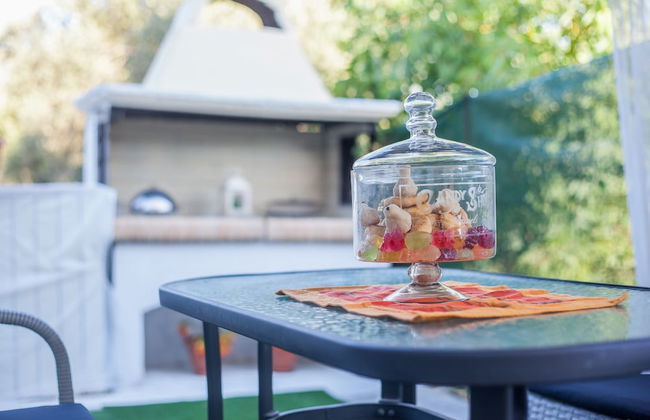 Cozy Family Home Near the Beach - Photo 35