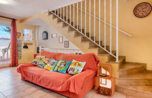 Oliva Avinyo - Photo 20