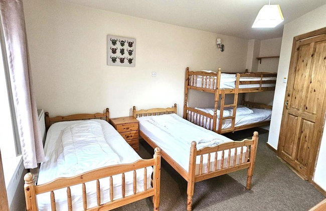 The Holmes Barn - Sleeps 16 - Pet Friendly - Foto 8