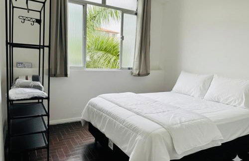 Praia do Forte com 2 Quartos, Ar condicionado, Garagem e Wifi Próximo ao Centro - Foto 15