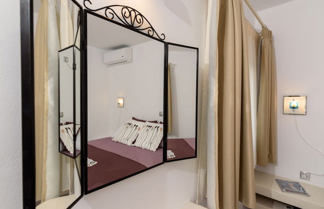 Villa George Santorini - Photo 2