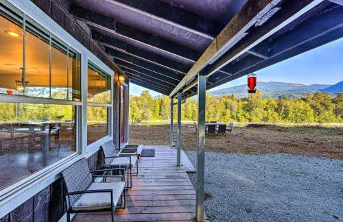 Dreamy Riverside Cabin with Fireplace and Grill - Foto 23