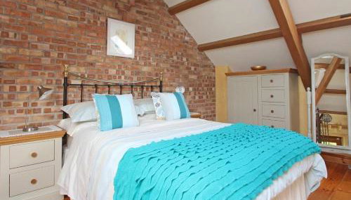 Summer House - Photo 2