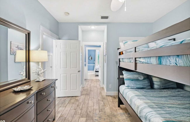 Seafoam by Avantstay 2 Blocks to Beach! - Foto 8