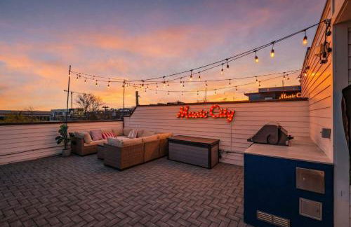 New NashVegas Downtown Rooftop City Views 13Beds - Foto 20