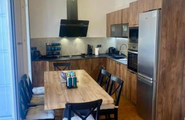 CASA NATY, Espacioso Renovado Apartamento en el Centro de Malaga - Photo 6