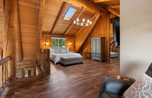 Riverside Retreat - Photo 32