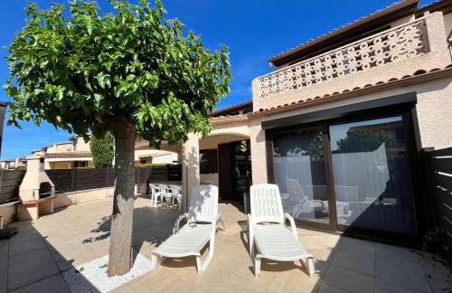 Belle villa d'angle spacieuse semi climatisée, de tout confort dans domaine PORTES DU SOLEIL, ACCES PISCINES PAYANT EN SUPPL - 3 chambres, 6 couchages, wifi, 400m de la mer LRPDSJ7 - Foto 1