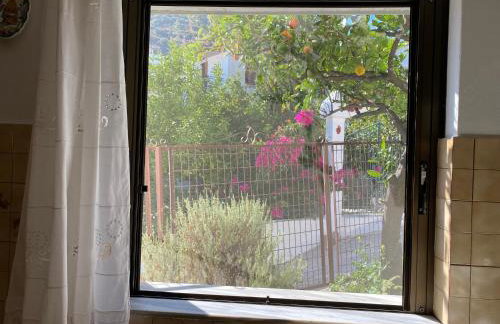 Village Mountain and Sea Horizon - Photo 13