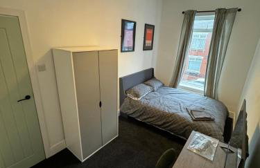 ResiLets - Plessey Road House, Large, Modern Home - Foto 15