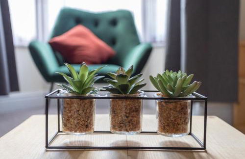 Milton Stays - Cosy 2 Bed House, 2 Floors, 15 min Walk to City Center, for up to 6 - Period Features, Cottage Style, Fireplace, Superfast Wi-Fi, Private Garden, Free On Street Parking - Foto 29