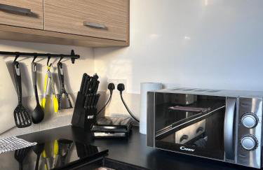 Spacious 2 bedroom flat nearby train and bus station - Foto 25