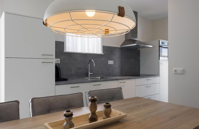 Bungalow at Nieuwvliet Bad Beach Resort - Photo 12