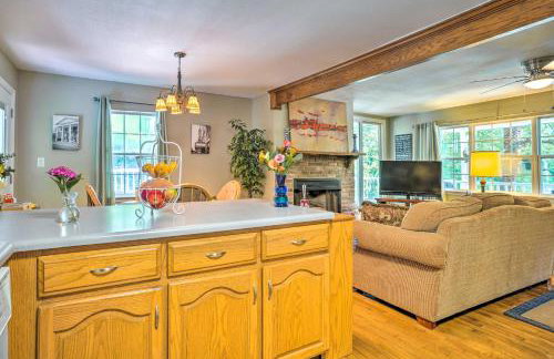 Secluded Chattanooga Getaway w/ Deck + Yard! - Foto 9