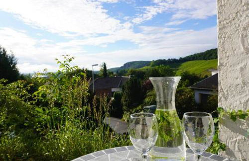 Grüne Wohlfühloase mit einmaliger Aussicht - Foto 4