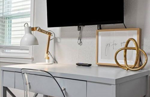 Cozy Southside Pitt home w/ Pool Table +Yard - Foto 29